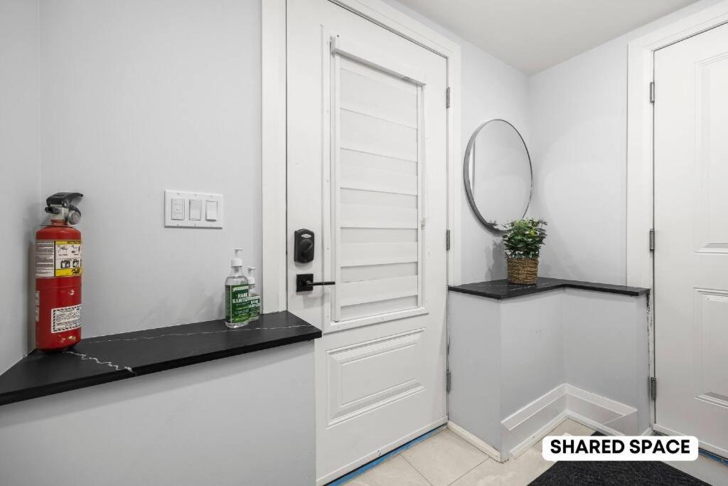 Cozy Master Bedroom Located In * Toronto