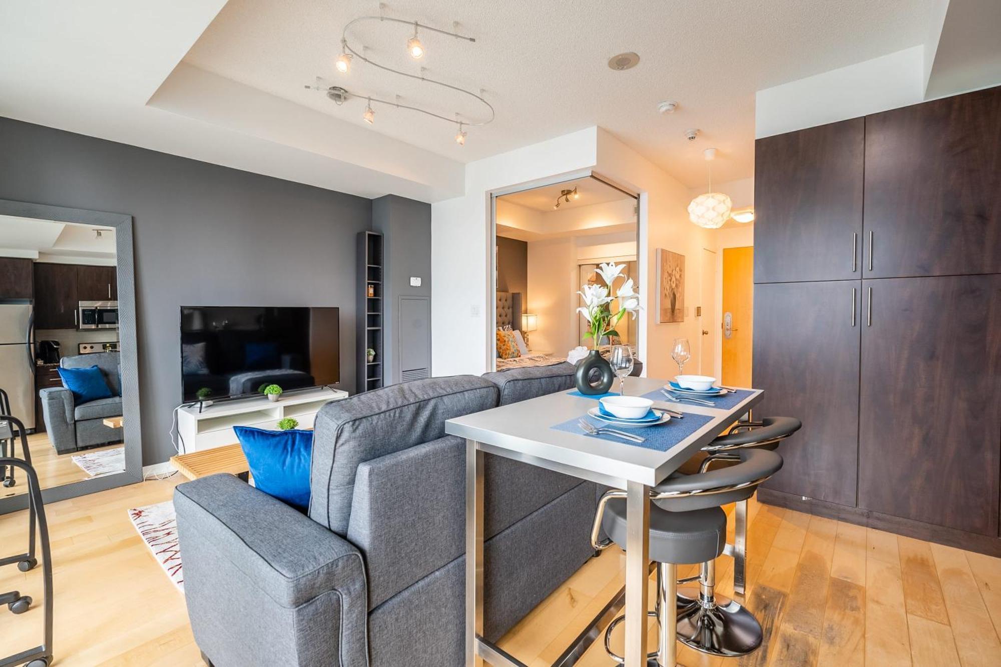 Luxury 1-bedroom In Dt Holiday home
