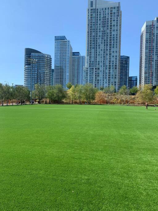 Sky Living Awesome Lake And City View Apartment