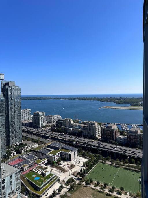 Sky Living Awesome Lake And City View Apartment *