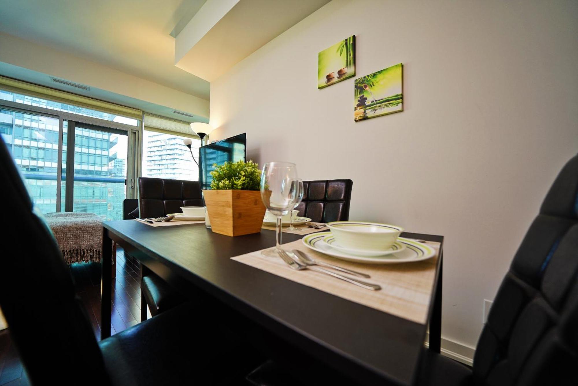 Rivetstays - The York * Toronto