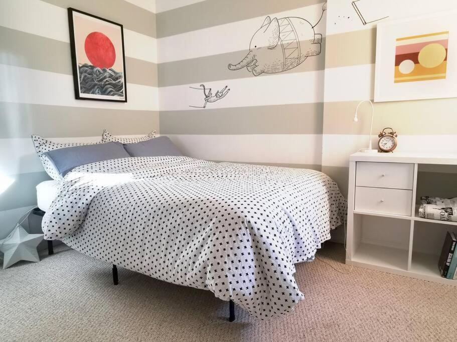Lakepark Artsy 3 Bedroom Townhouse 1 Parking * Toronto