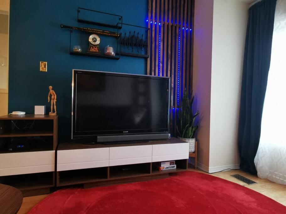 Lakepark Artsy 3 Bedroom Townhouse 1 Parking