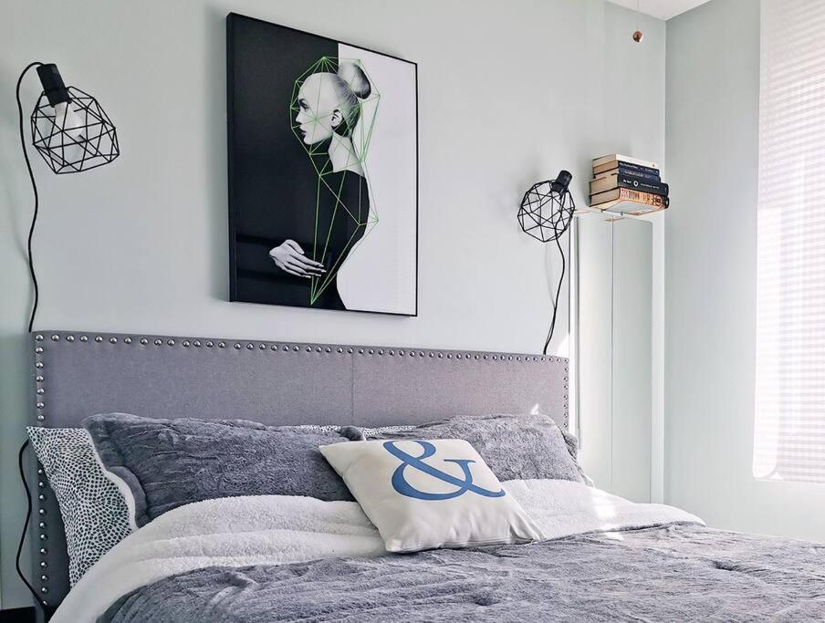 Apartment Lakepark Artsy 3 Bedroom Townhouse 1 Parking Toronto