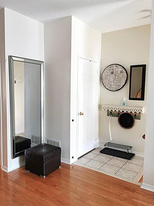 Apartment Lakepark Artsy 3 Bedroom Townhouse 1 Parking *