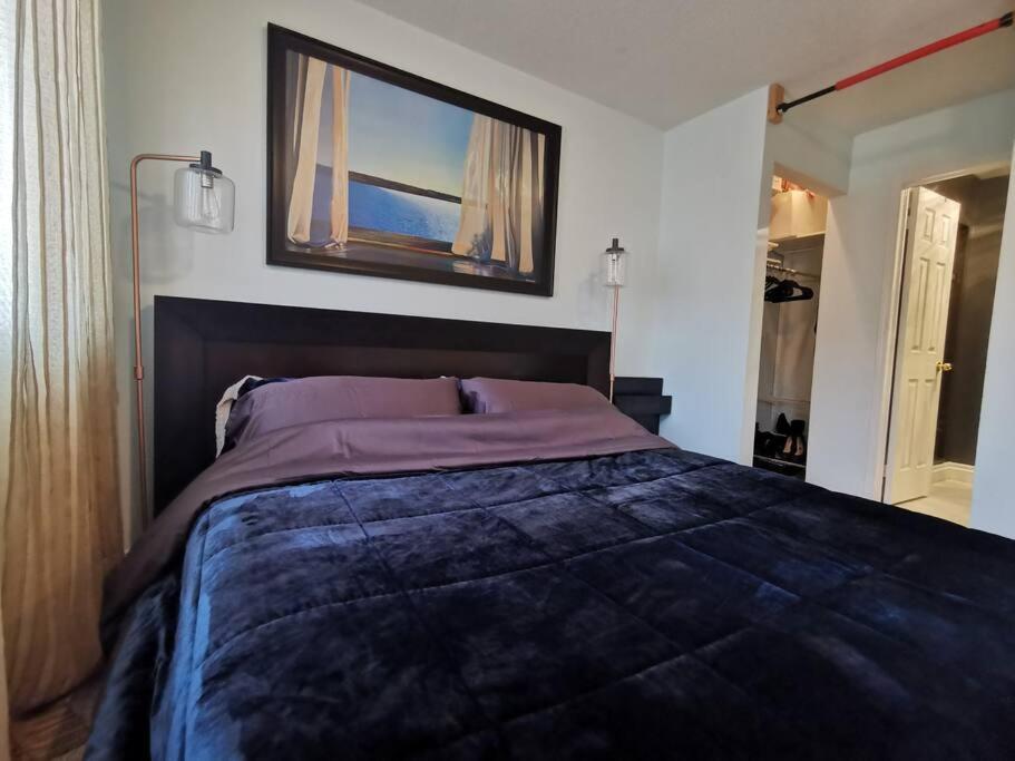 Apartment Lakepark Artsy 3 Bedroom Townhouse 1 Parking Toronto