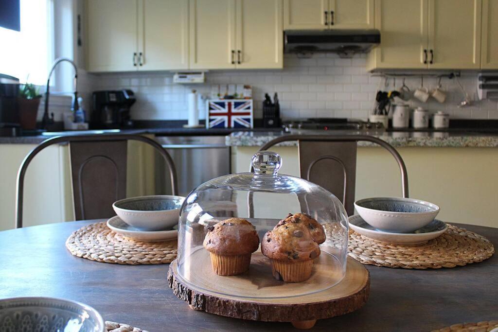 Lakepark Artsy 3 Bedroom Townhouse 1 Parking *
