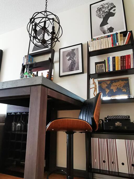 Lakepark Artsy 3 Bedroom Townhouse 1 Parking * Toronto
