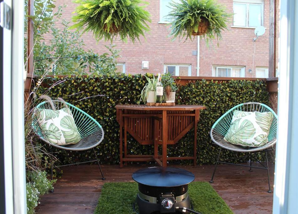 Lakepark Artsy 3 Bedroom Townhouse 1 Parking