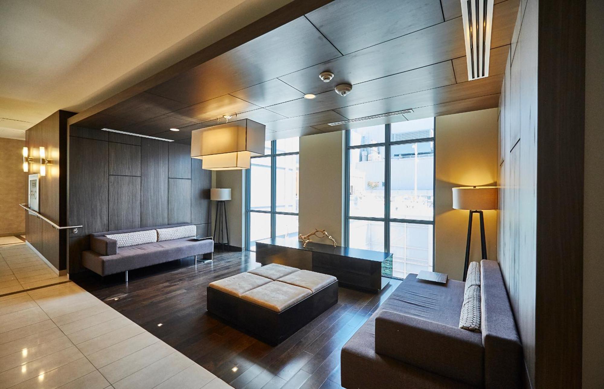 View Cn Tower And From The Sky! Apartment Toronto