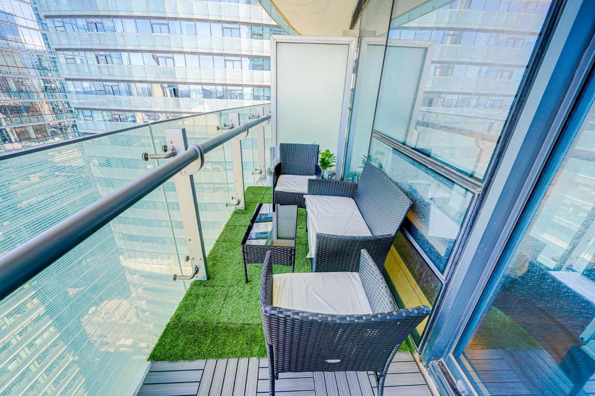 The Urban Escape Apartment *