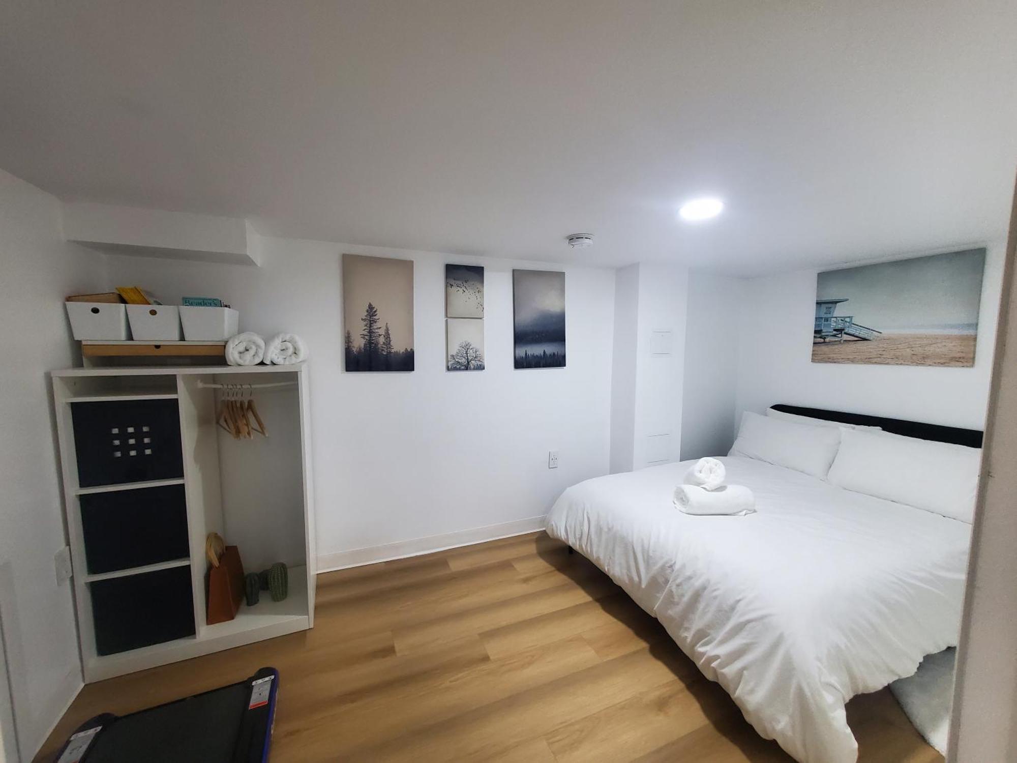 Entire Place In Downtown 2 Bedroom Basement Apartment *