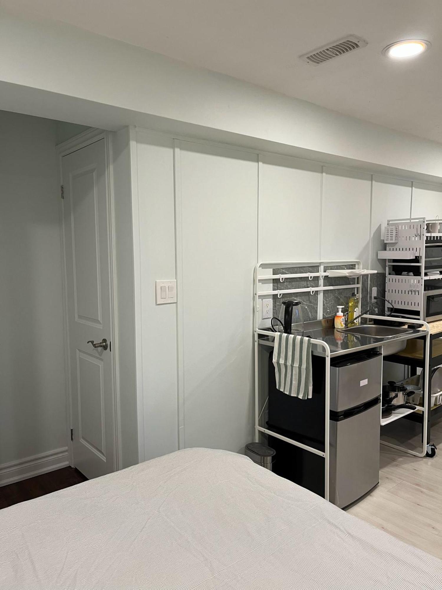 Bayview Village Private *