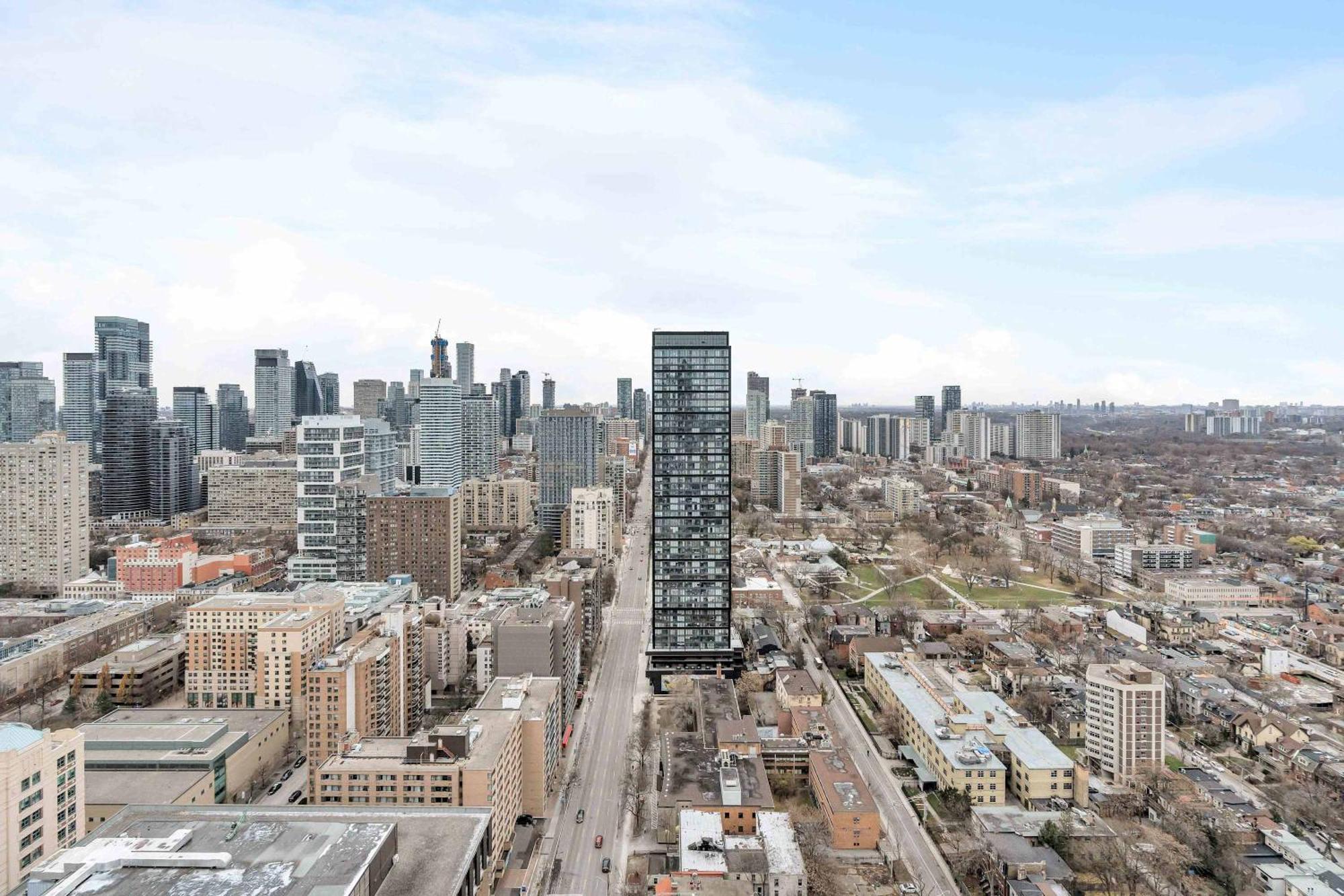 Sunset View By Eaton Centre Apartment *