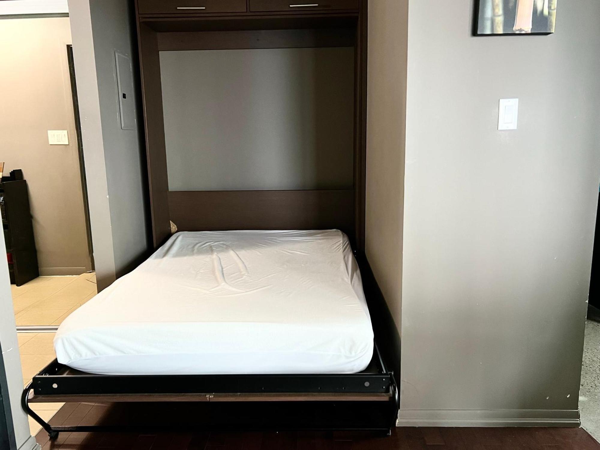 Apartment Murano - Bay & College - Fully Equipped Downtown *