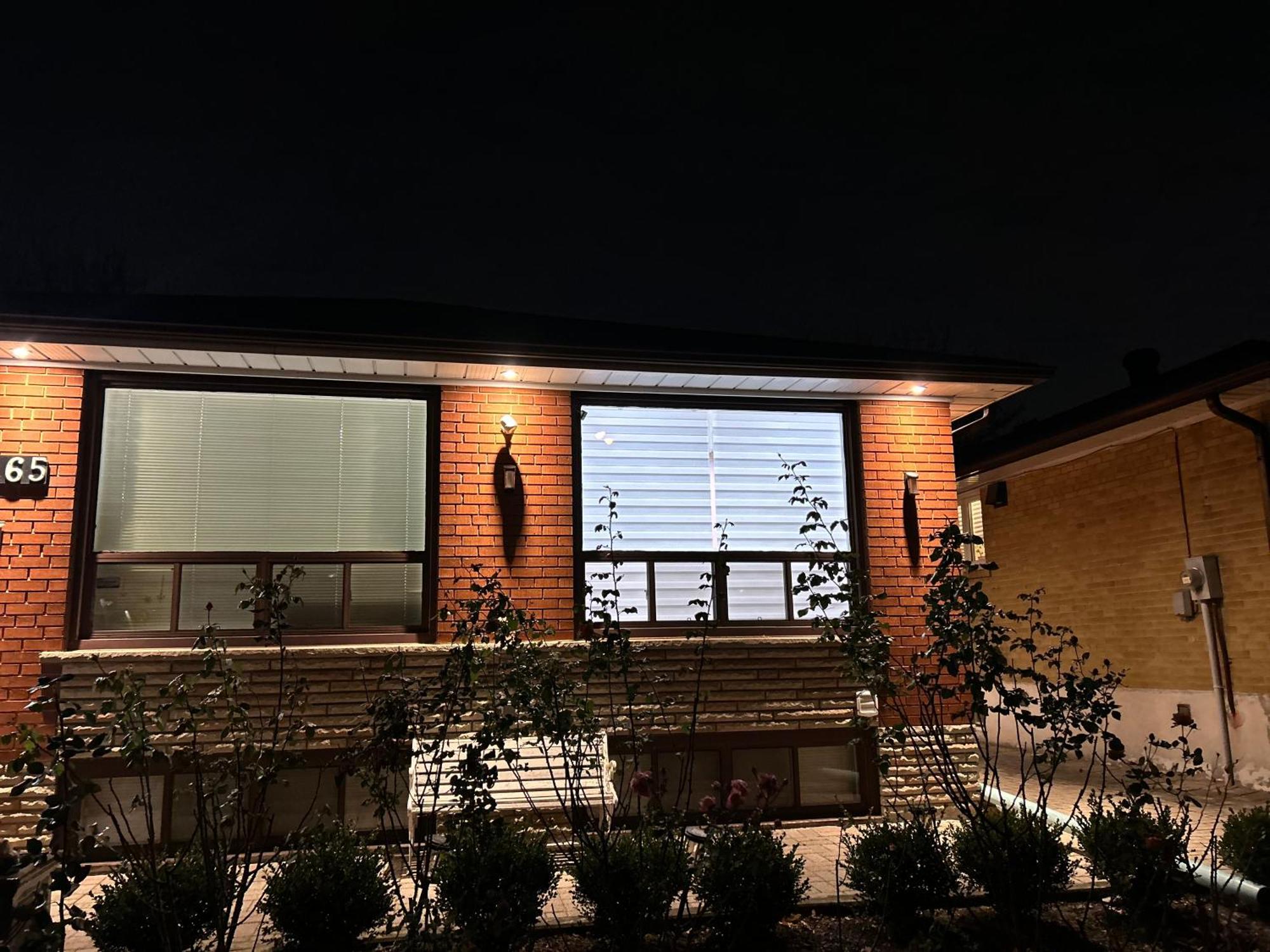 Guest house Cozy Basement Room-private Bath - Near Subway Line 1 -