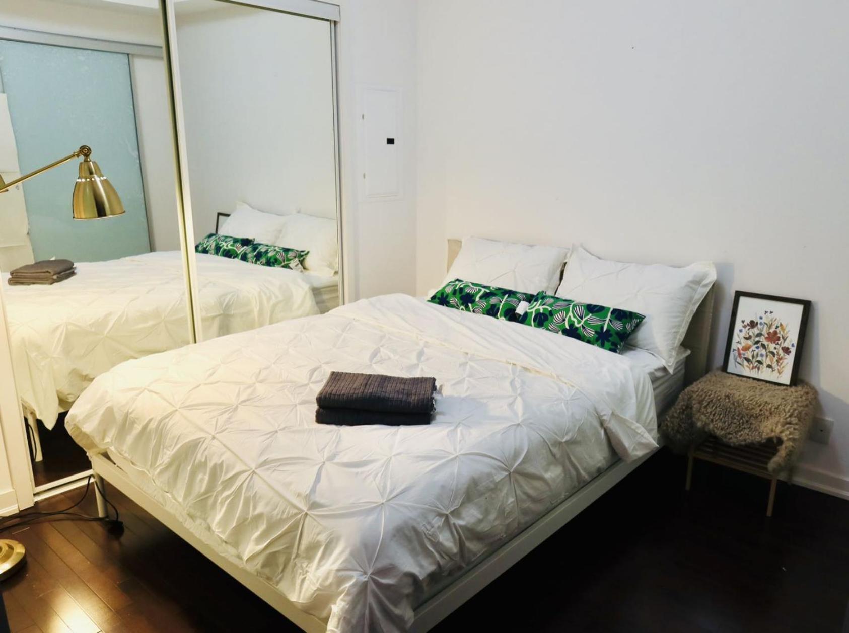 Downtown Modern Lakeview 3 Queen Beds Near Cn Tower & Rogers Centre