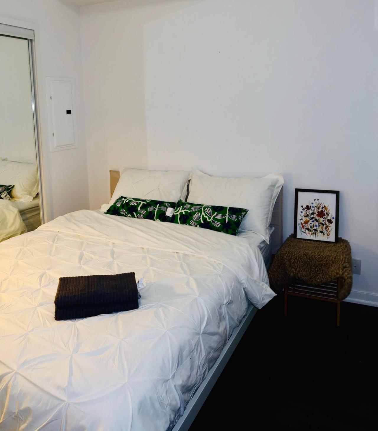 Apartment Downtown Modern Lakeview 3 Queen Beds Near Cn Tower & Rogers Centre
