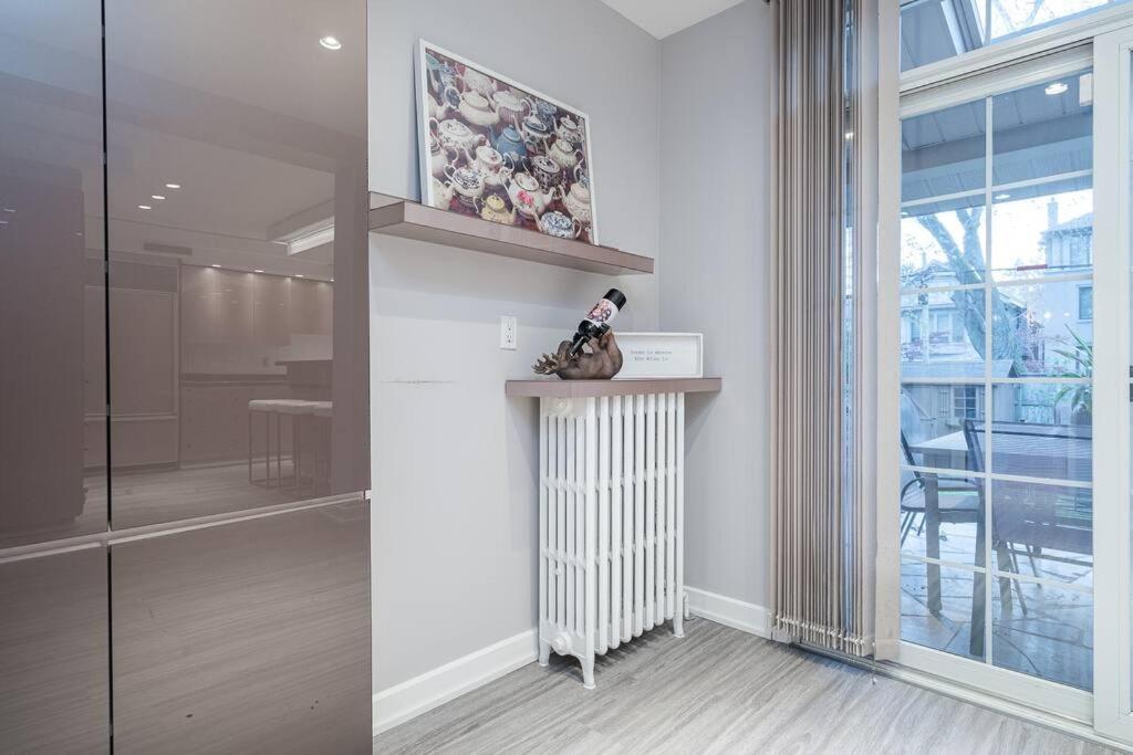 Charming 5-bedroom Forest Hill Villa *