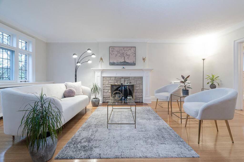 Charming 5-bedroom Forest Hill *