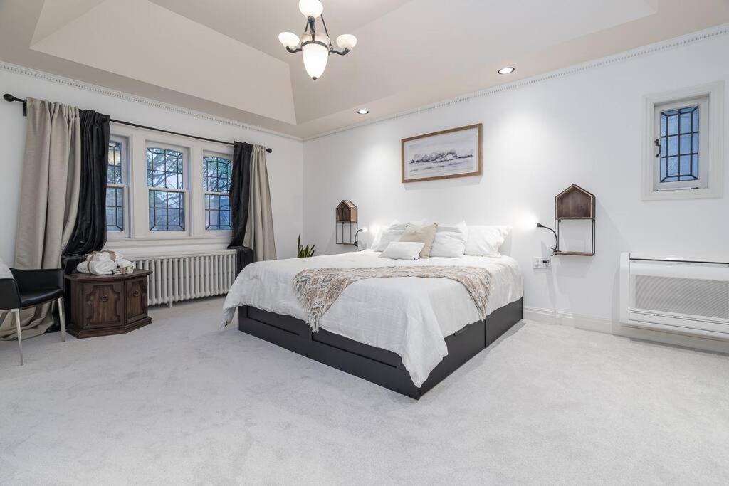 Charming 5-bedroom Forest Hill Toronto