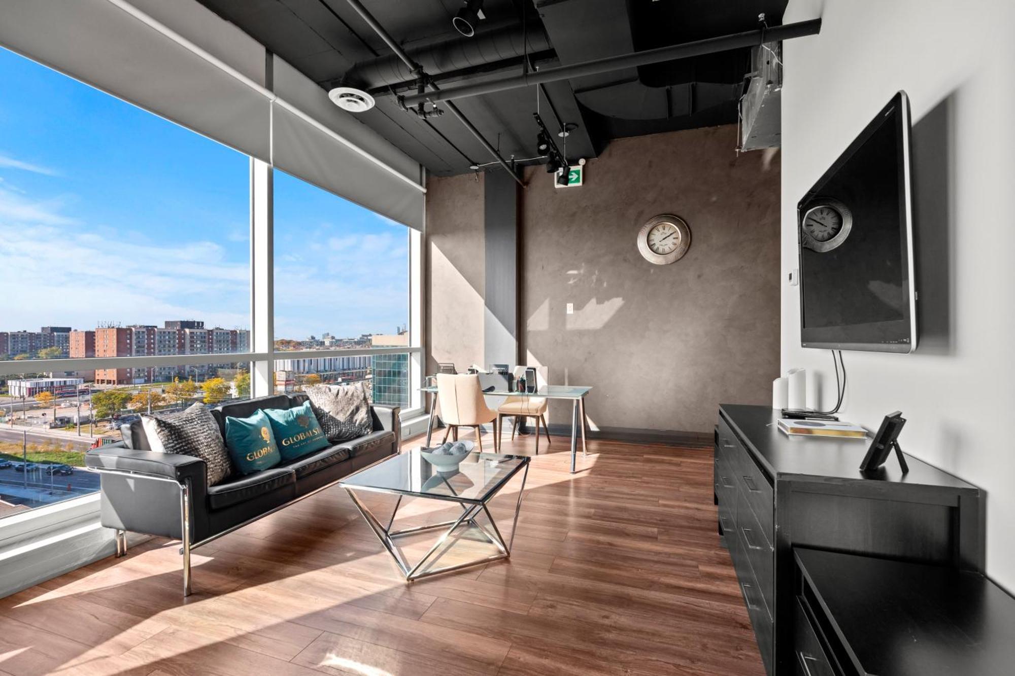 Bright Finch West By Globalstay Hotel 4*