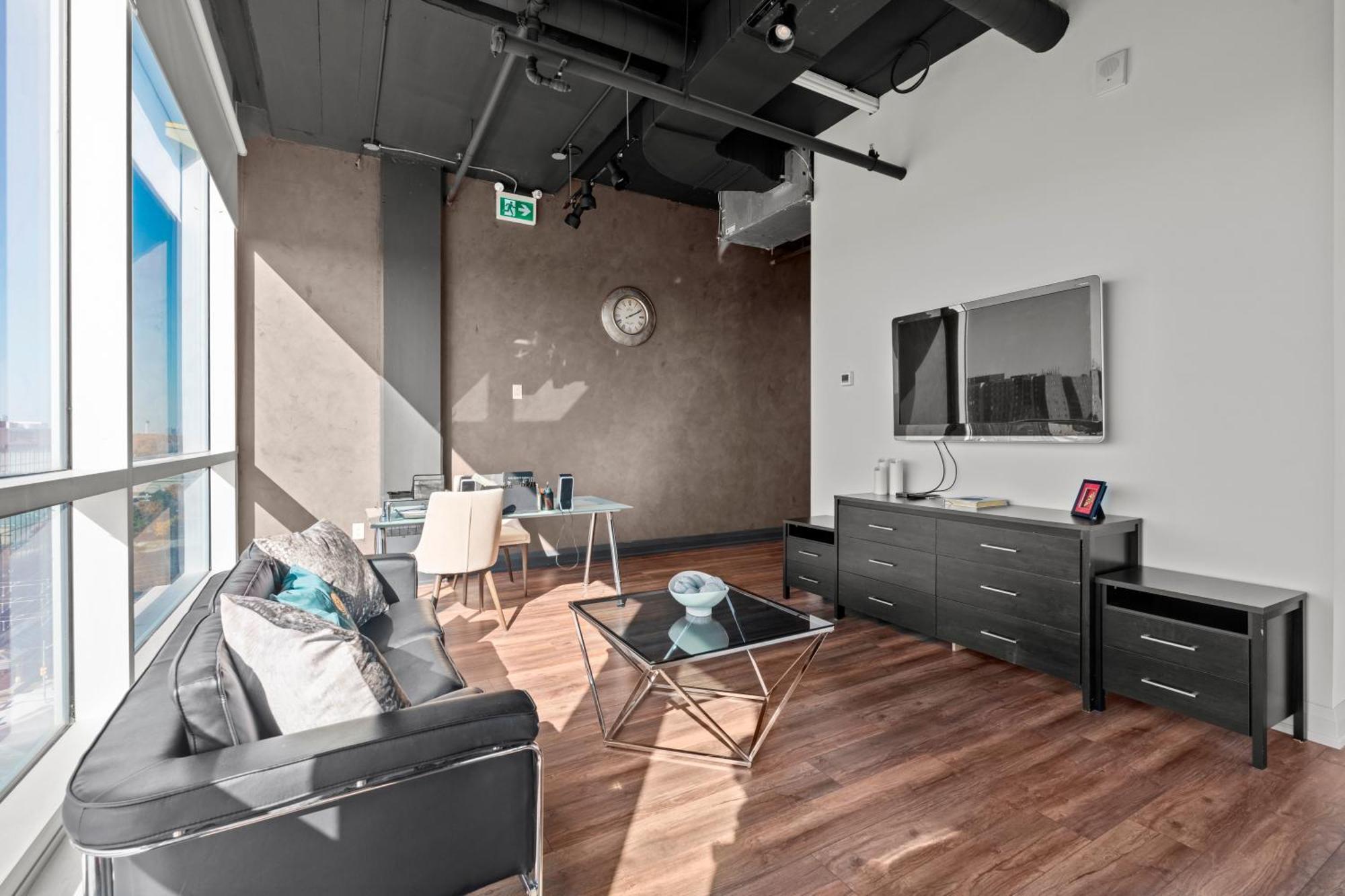 Bright Finch West By Globalstay Hotel Toronto