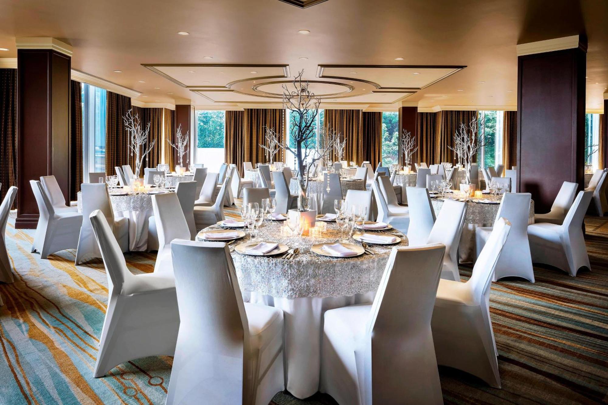 Hotel The Westin Harbour Castle, 4*