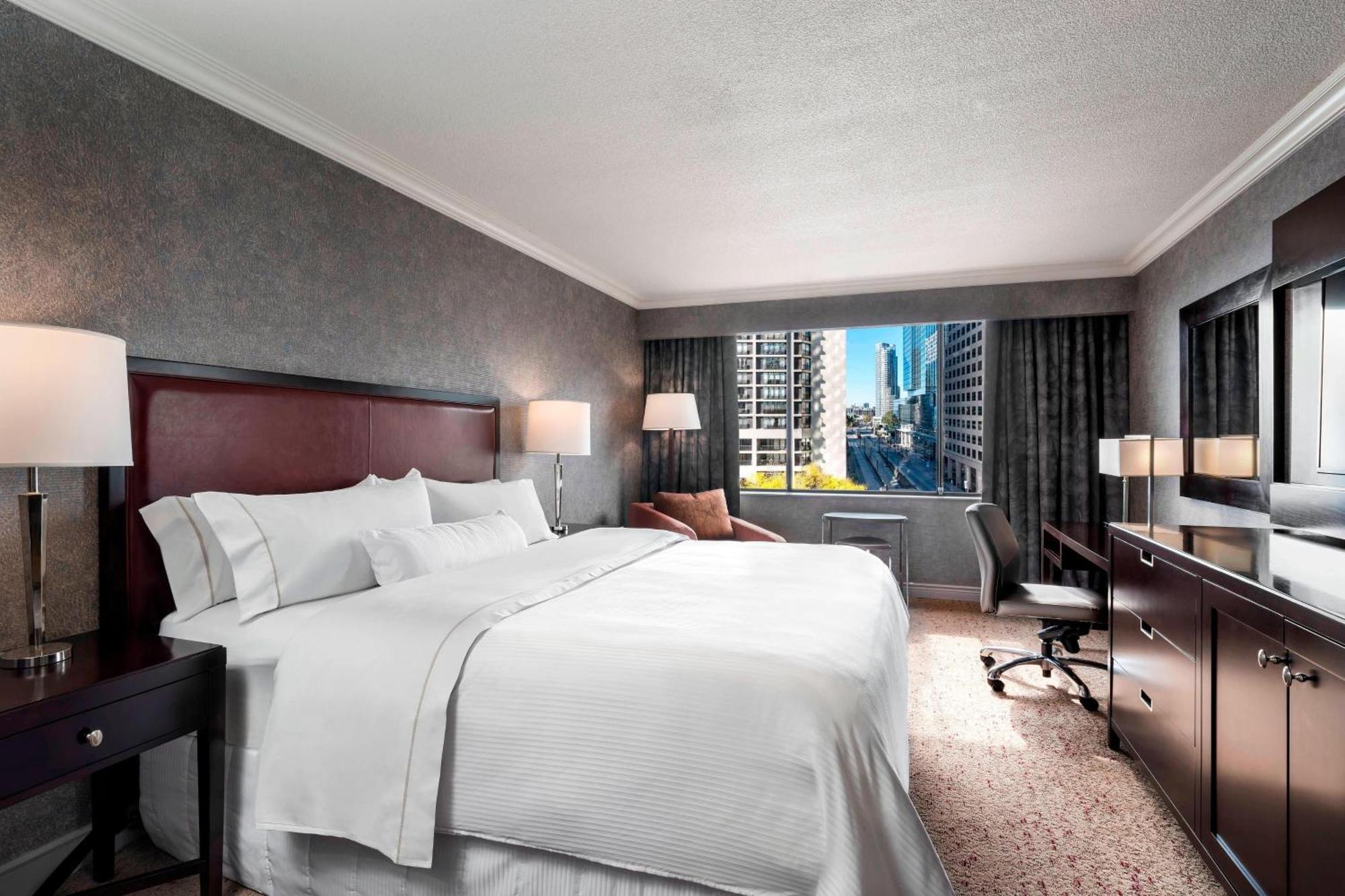 The Westin Harbour Castle, Hotel
