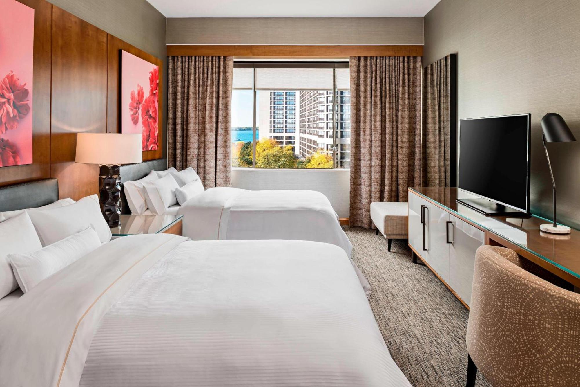 The Westin Harbour Castle, 4*