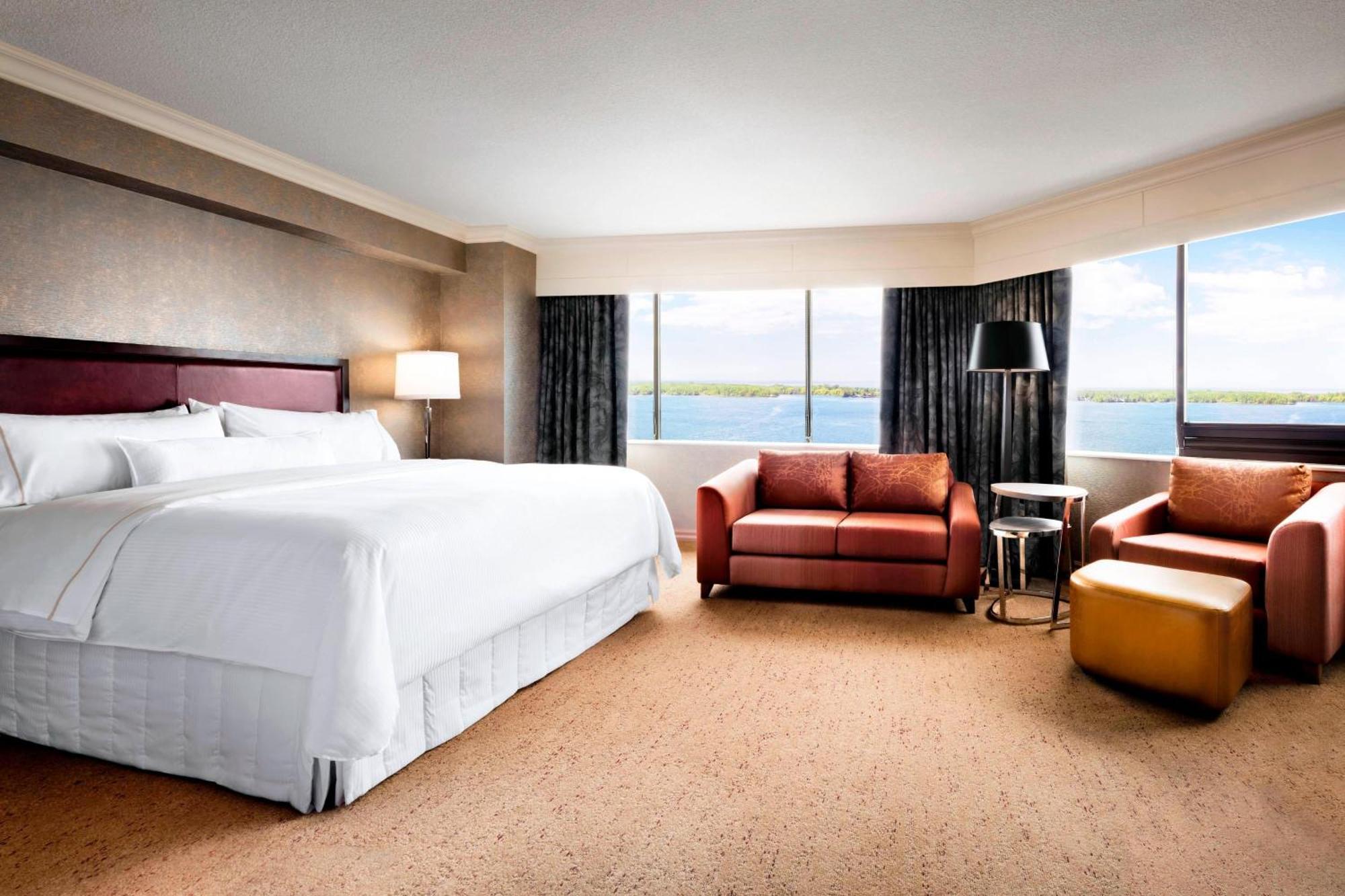 The Westin Harbour Castle, 4* Toronto