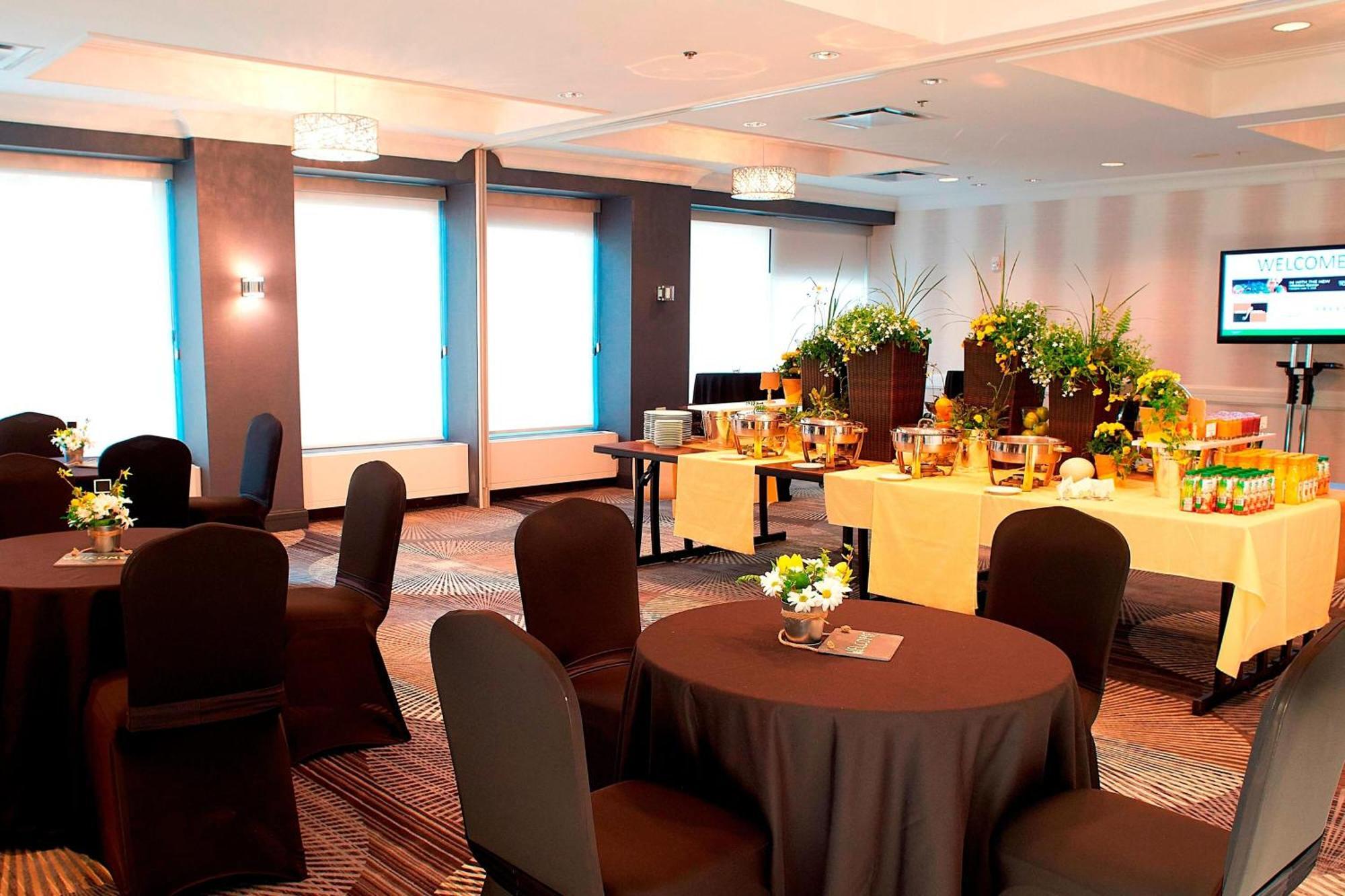 Hotel Courtyard By Marriott Downtown 3*