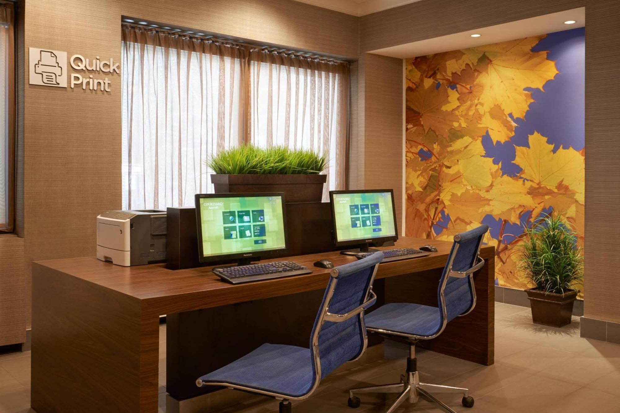 Hotel Courtyard By Marriott Downtown 3*