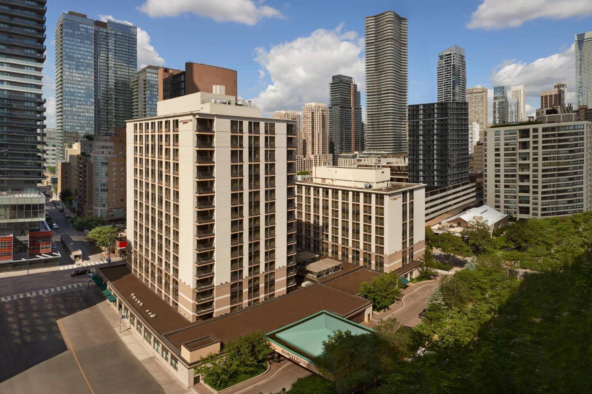 Courtyard By Marriott Downtown 3* Toronto