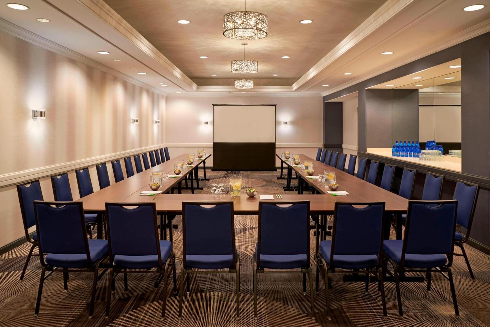 Hotel Courtyard By Marriott Downtown 3*