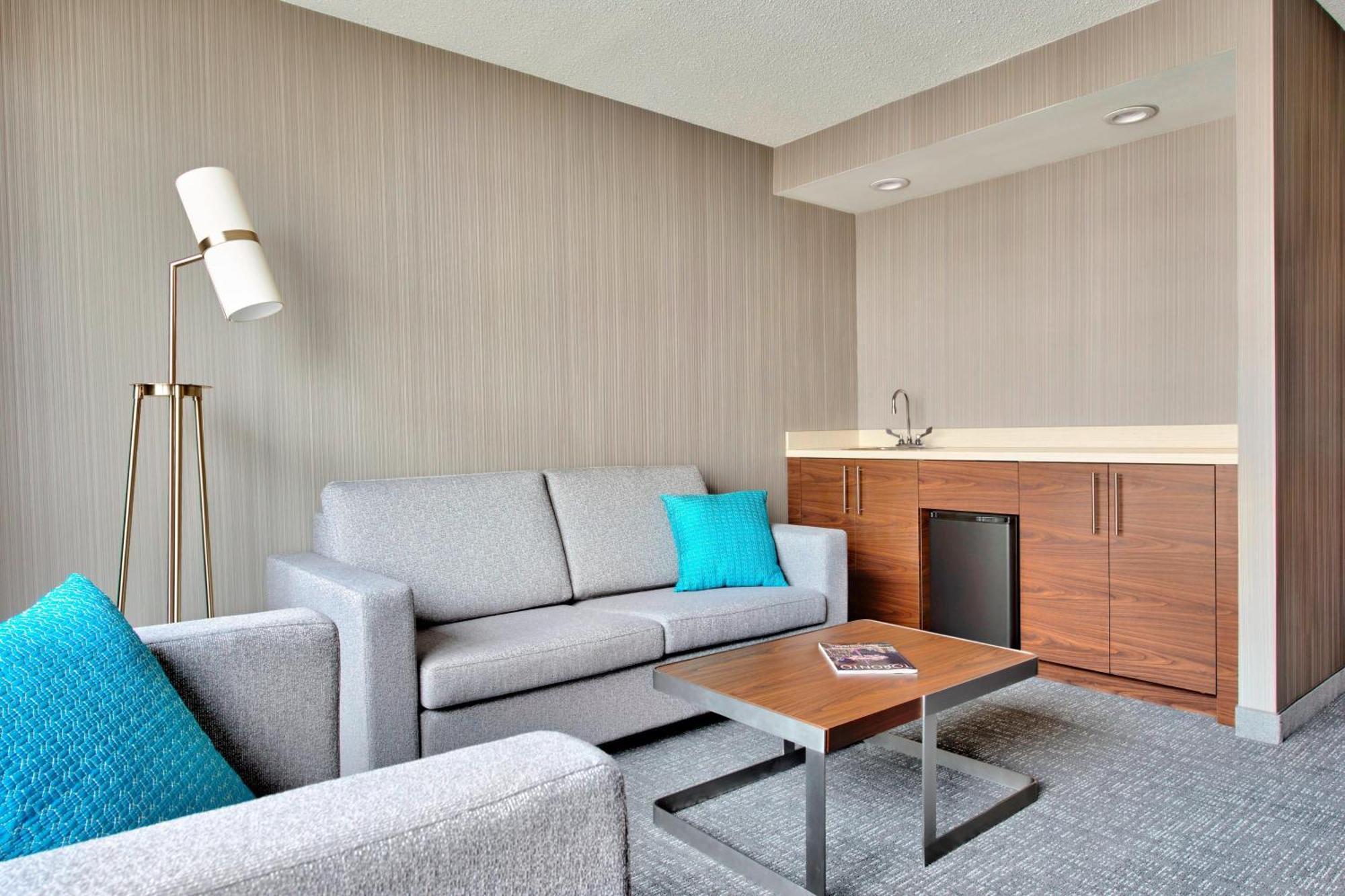 Hotel Courtyard By Marriott Downtown