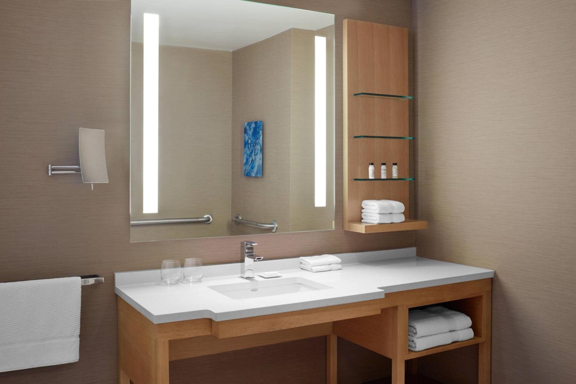 Delta By Marriott Hotel Toronto