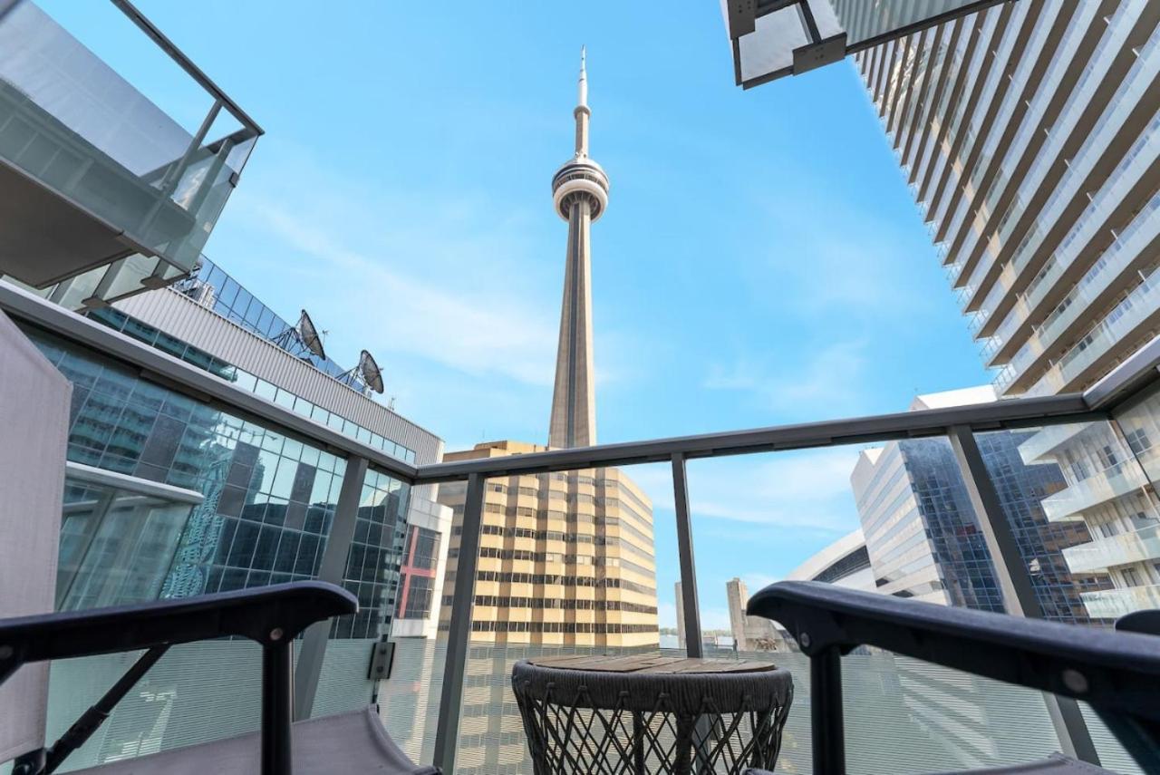 Dt 1br With Rogers Centre And Cn Tower View And Parking Holiday home *