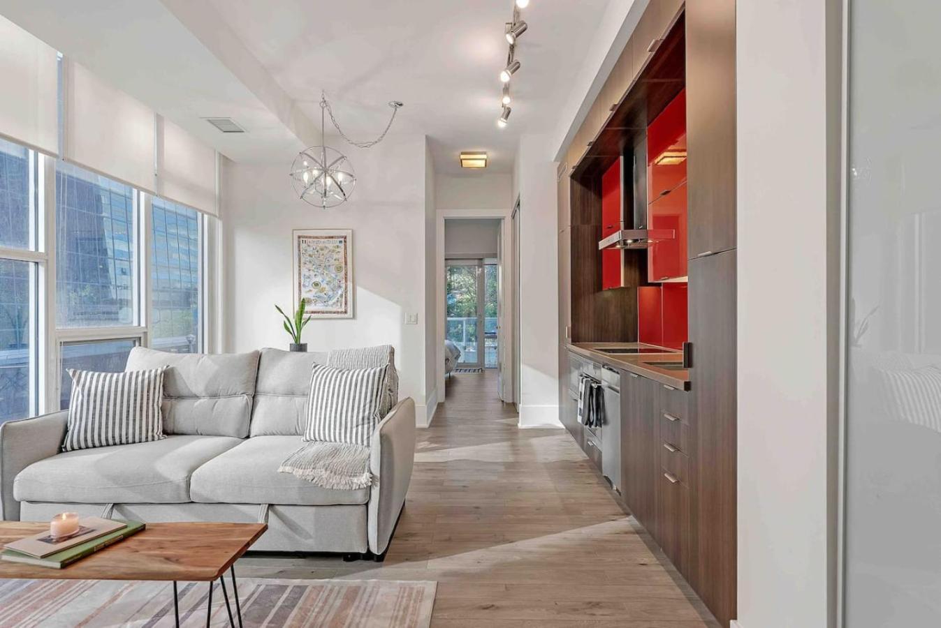 Apartment Rogers Center And Cn Tower 2br 2bth With Parking Dt