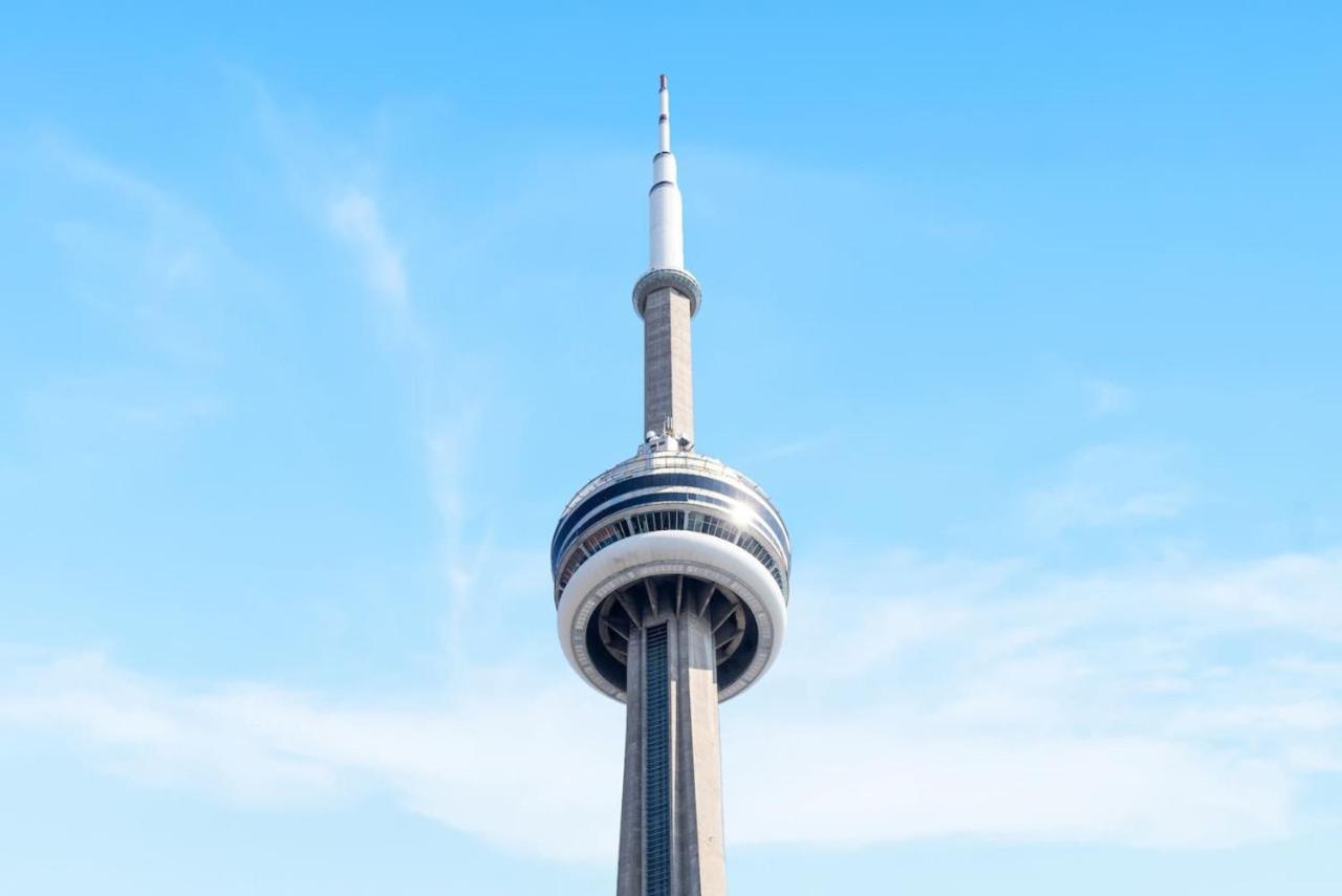 Dt 1br With Rogers Centre And Cn Tower View And Parking * Toronto