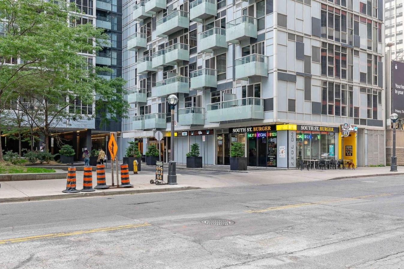 Apartment Rogers Center And Cn Tower 2br 2bth With Parking Dt Toronto