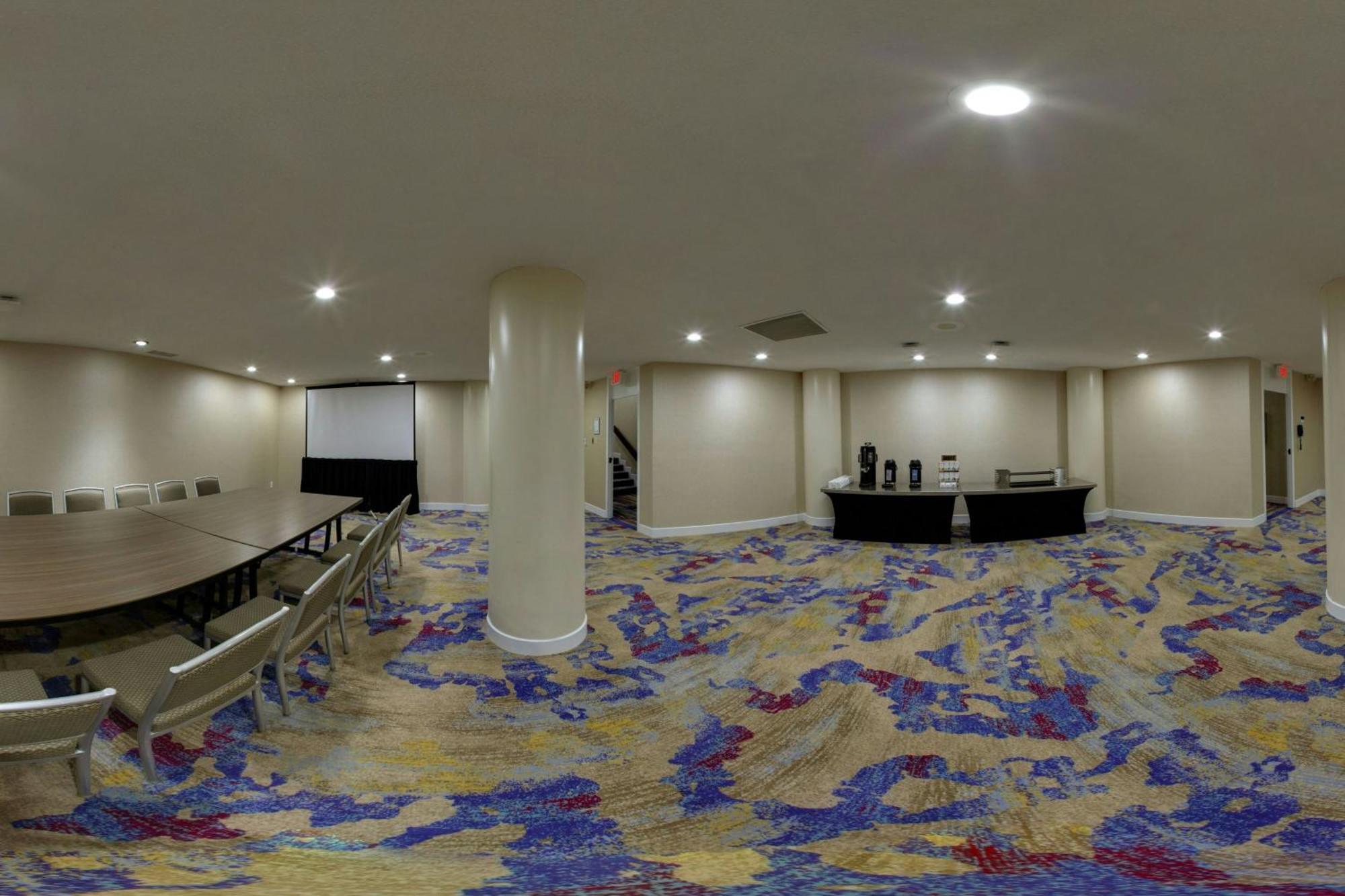 The Westin Airport 4*
