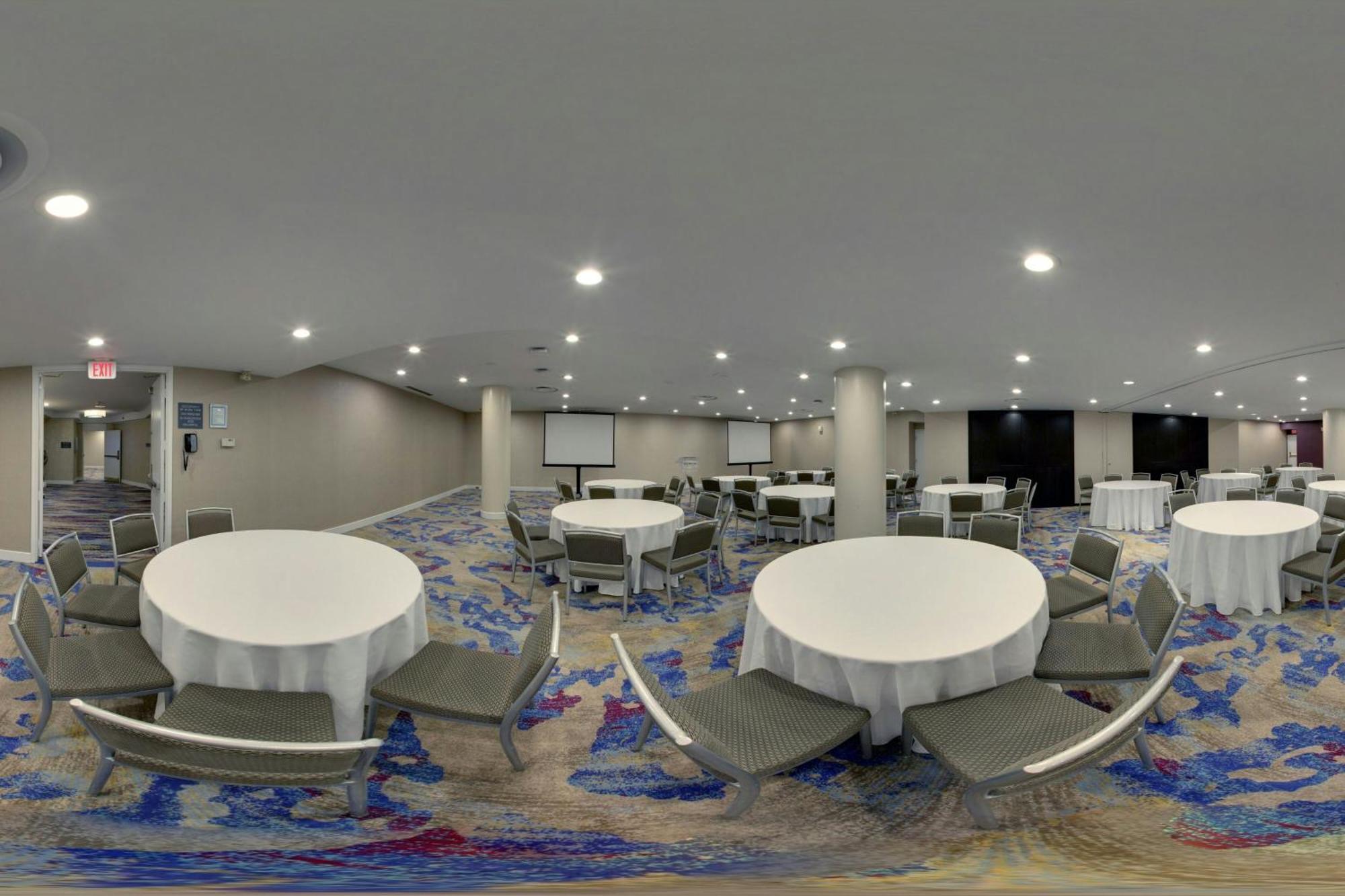 The Westin Airport Hotel