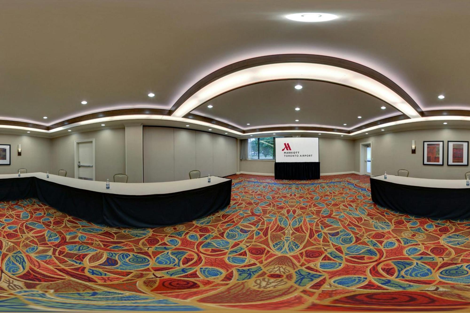 Airport Marriott Hotel