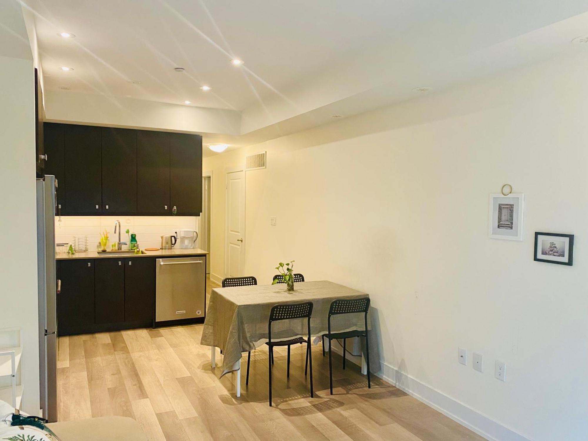 Entire 2 Bedroom Budget Walk To Subway Apartment *