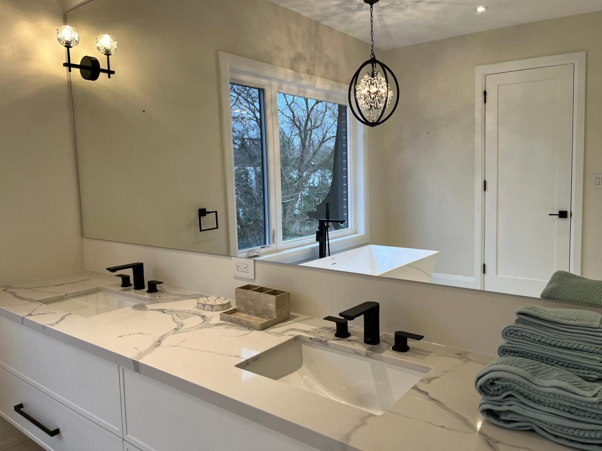 Ferienhaus Luxurious New Lawrence Manor 6-bedroom