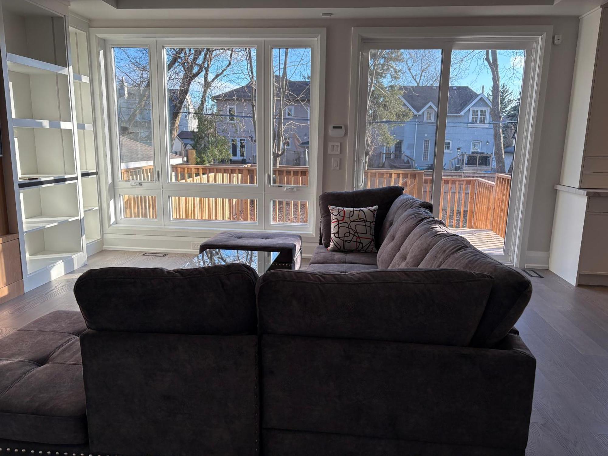 Luxurious New Lawrence Manor 6-bedroom * Toronto
