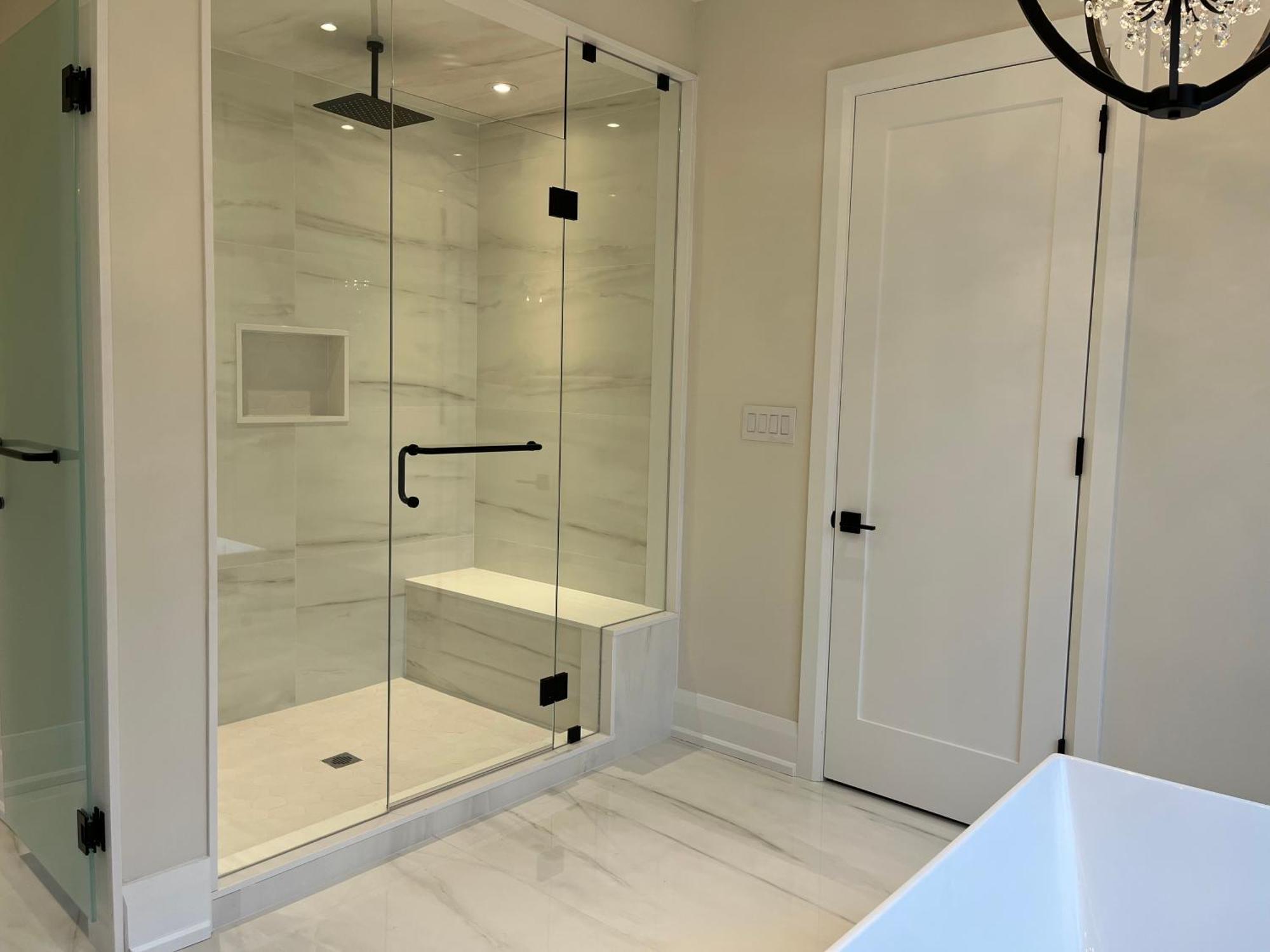 Luxurious New Lawrence Manor 6-bedroom *