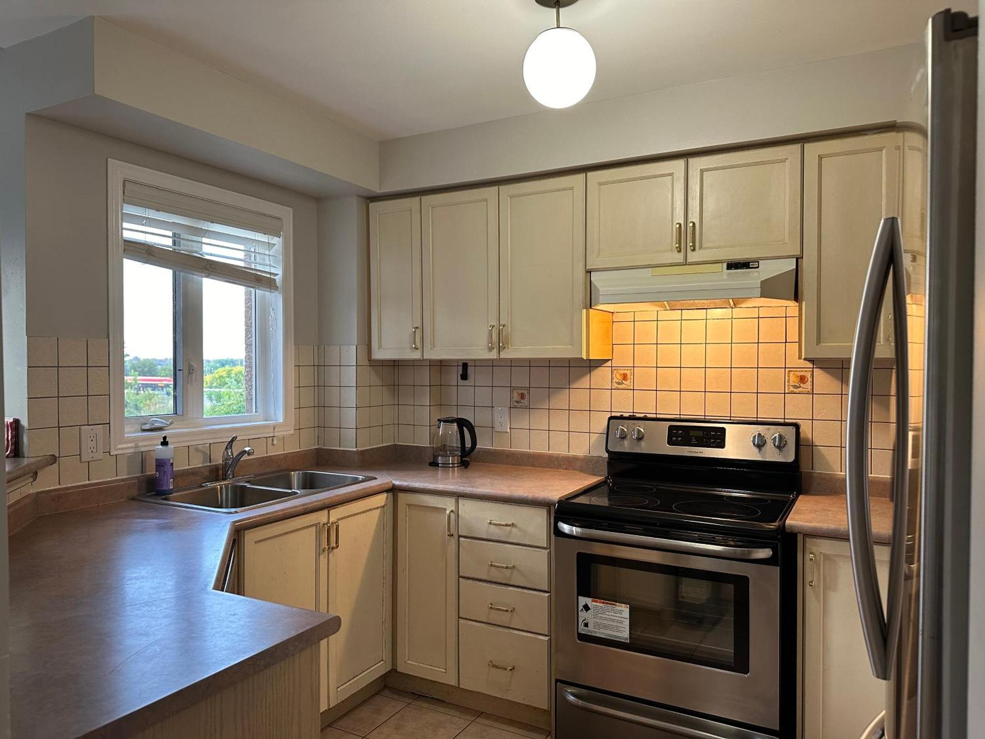 Charming 3-bedroom House With Wi-fi In Toronto