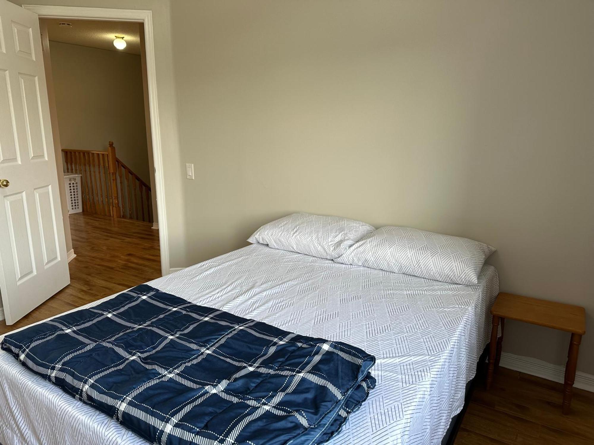 Apartment Charming 3-bedroom House With Wi-fi In Toronto